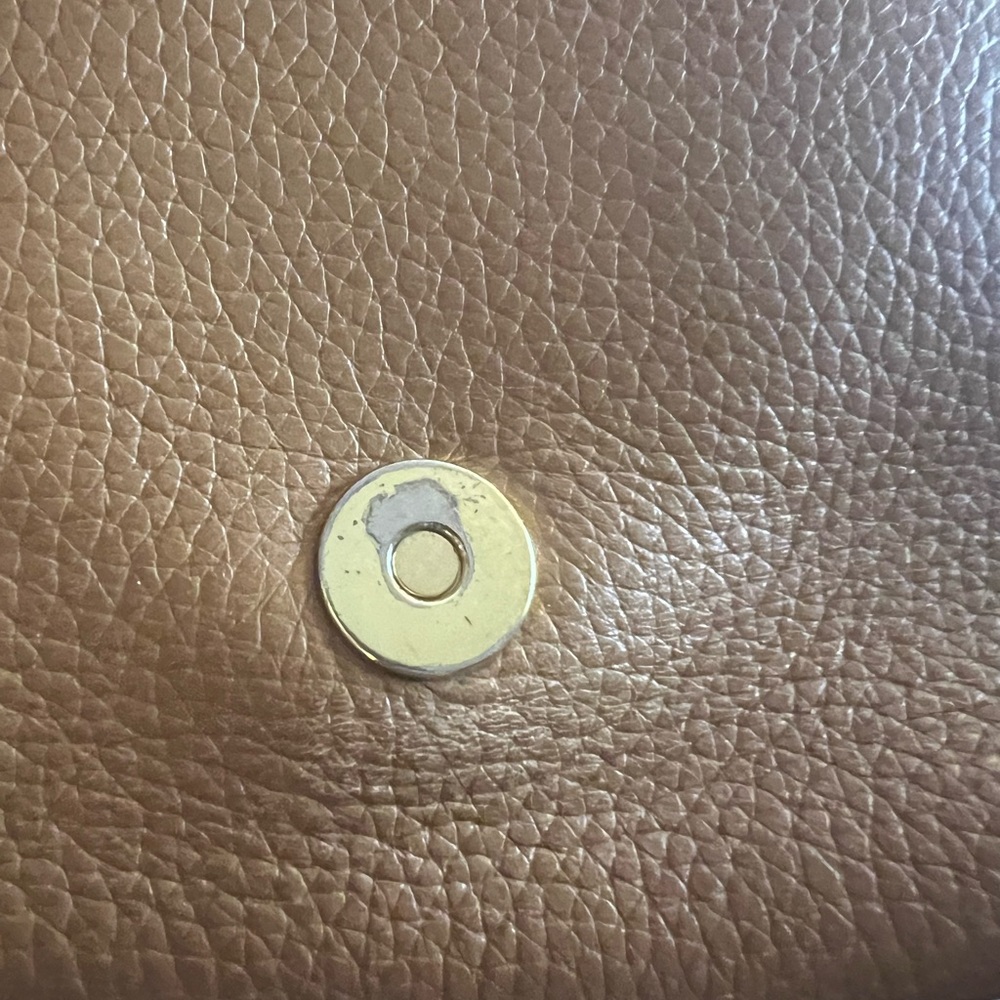 Michael Kors Crossbody, pebble, leather snap closure color acorn/ brown - Picture 16 of 16